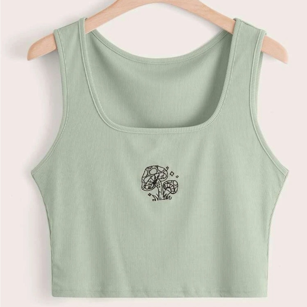 Shein embroidered mushroom crop top tank top 4xl